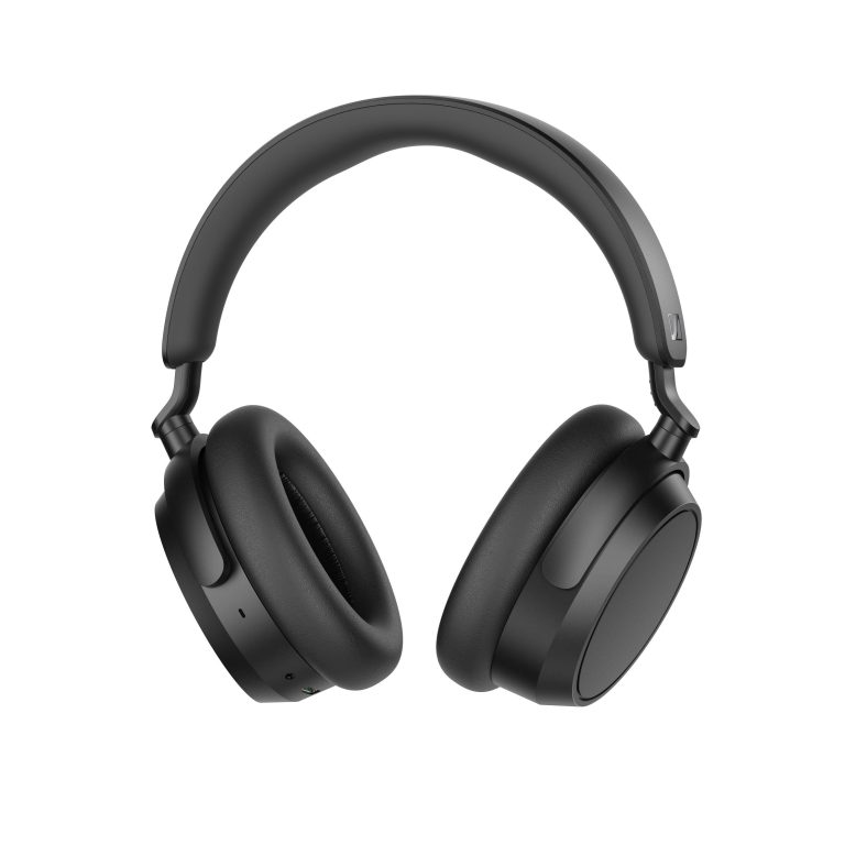 Sennheiser ACCENTUM Plus Wireless (Black) - angled product view
