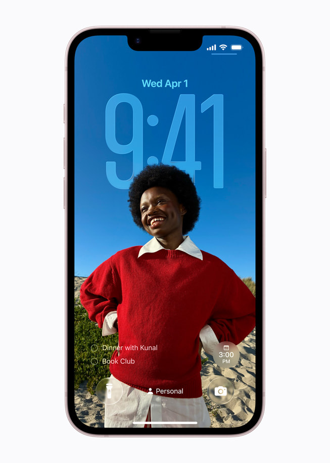 Apple iPhone 17e lock screen view