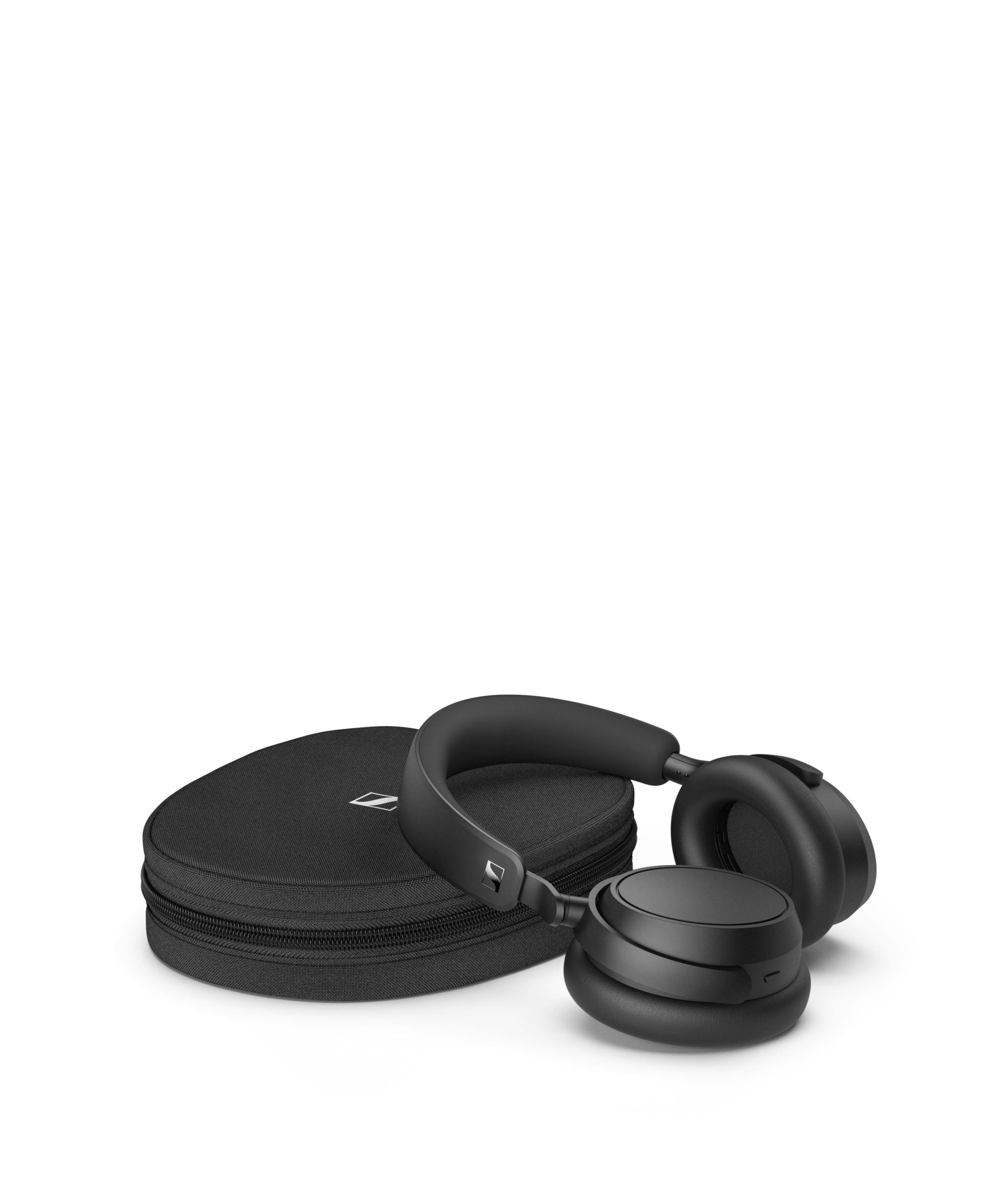 Sennheiser ACCENTUM Plus Wireless (Black) - headphones and carrying case