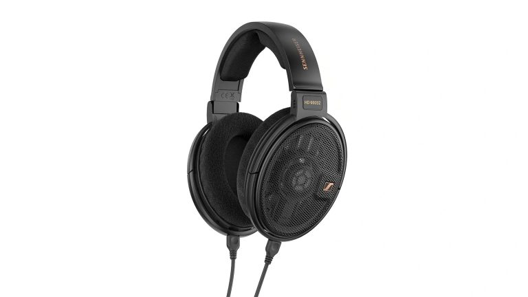 Sennheiser HD 660S2 - angled front view