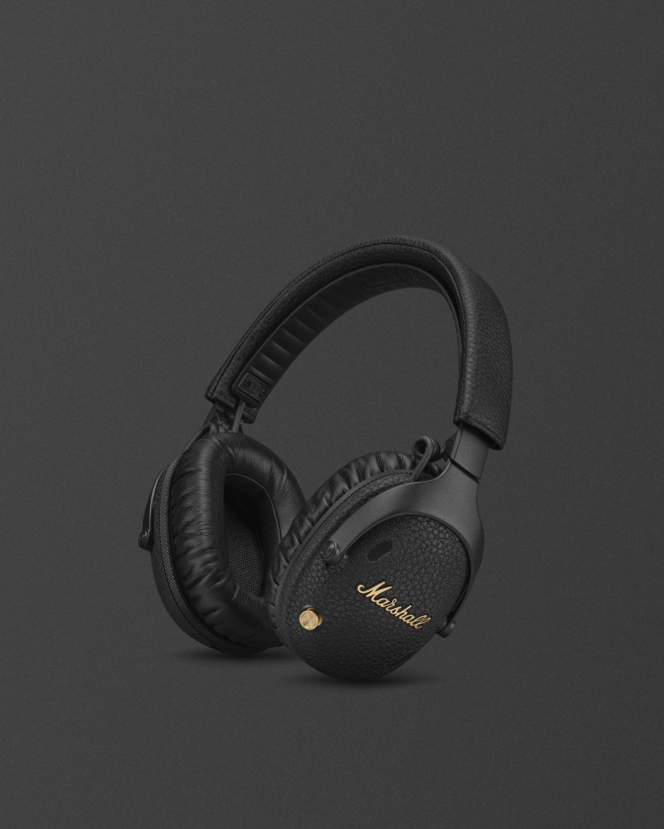 Marshall Monitor III A.N.C. (Black) - angled product view