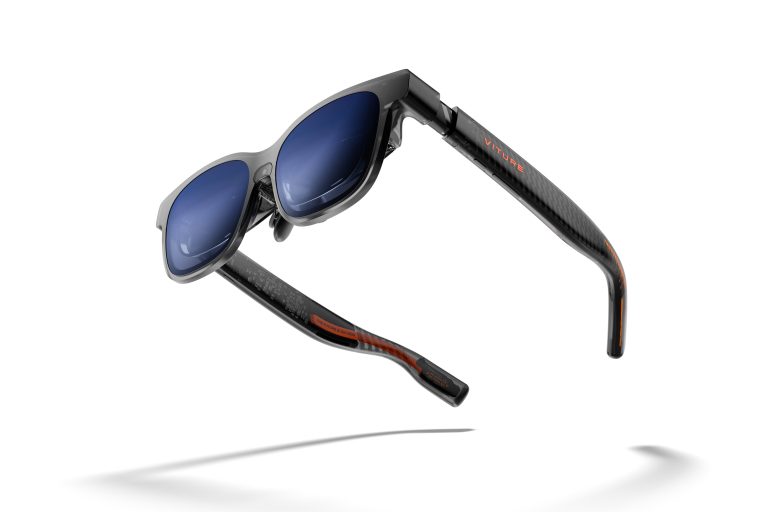 VITURE Luma Pro XR Glasses Jet Black (Regular) — Glasses three-quarter view