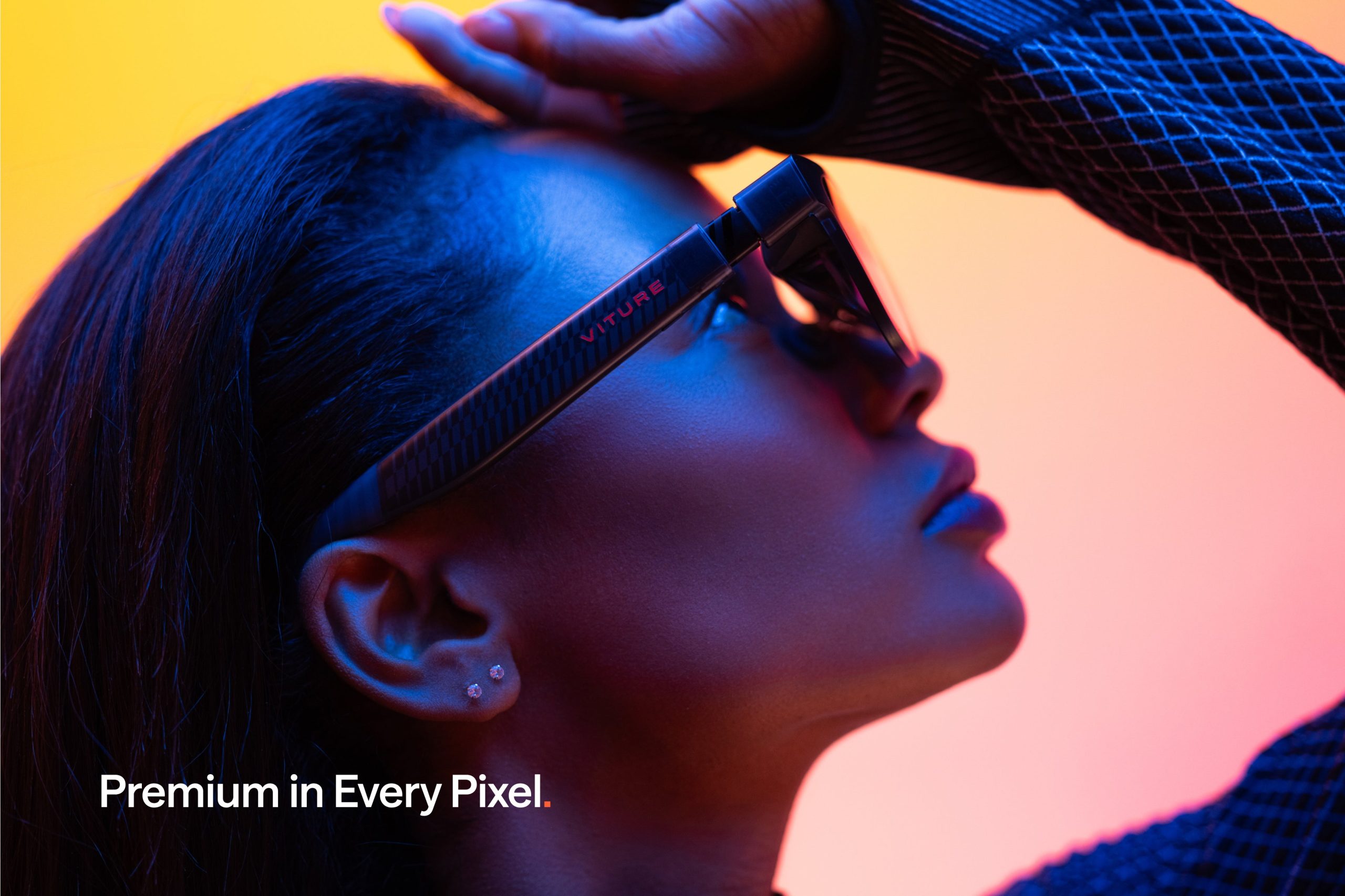 VITURE Luma Pro XR Glasses Jet Black (Regular) — Glasses worn in side profile
