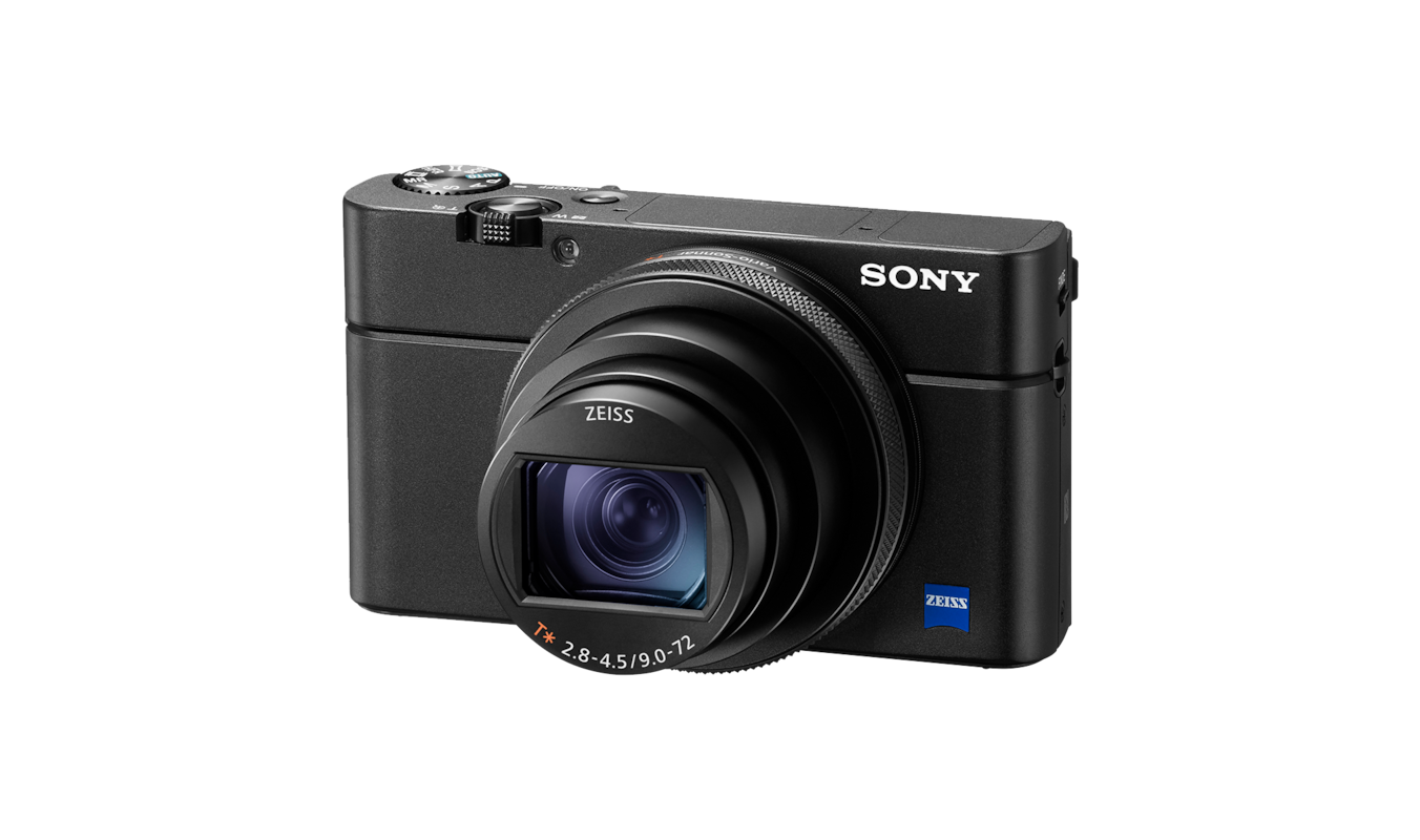 Sony RX100 VII Black front three-quarter view with extended lens