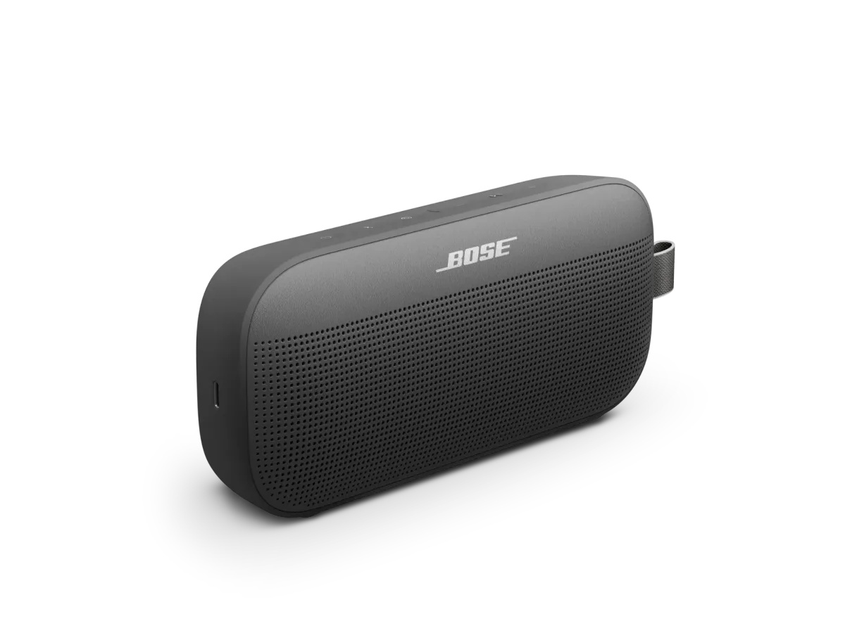 Bose SoundLink Flex Portable Speaker (2nd Gen, Black) — Front angled view